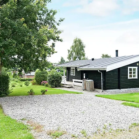 Holiday Brombaervaenget Iv Holiday home