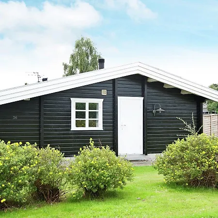 Holiday Brombaervaenget Iv Holiday home