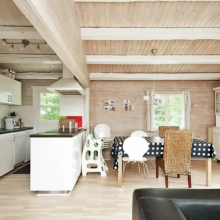 Holiday home Holiday Brombaervaenget Iv Hejls